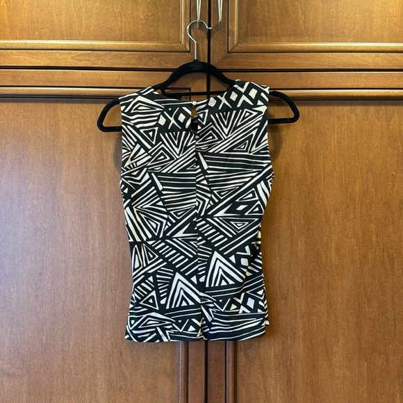Calvin Klein Geometric Sleeveless Blouse - Picture 5 of 7